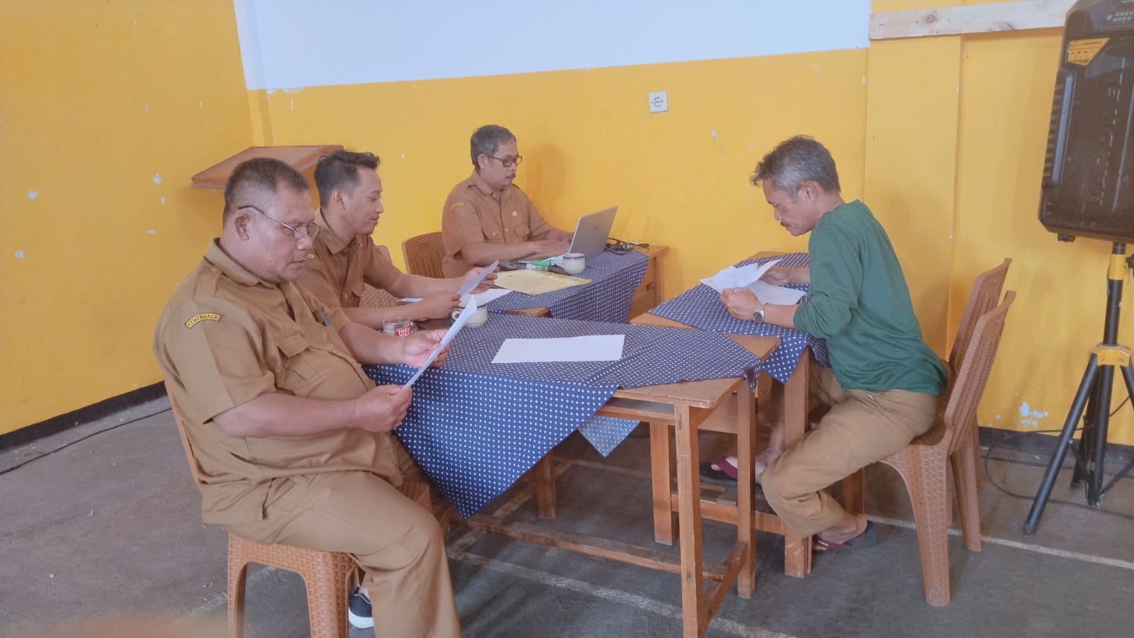 Rapat Koordinasi Kepala Wilayah bersama Kaur Perencanaan Desa Sukajadi